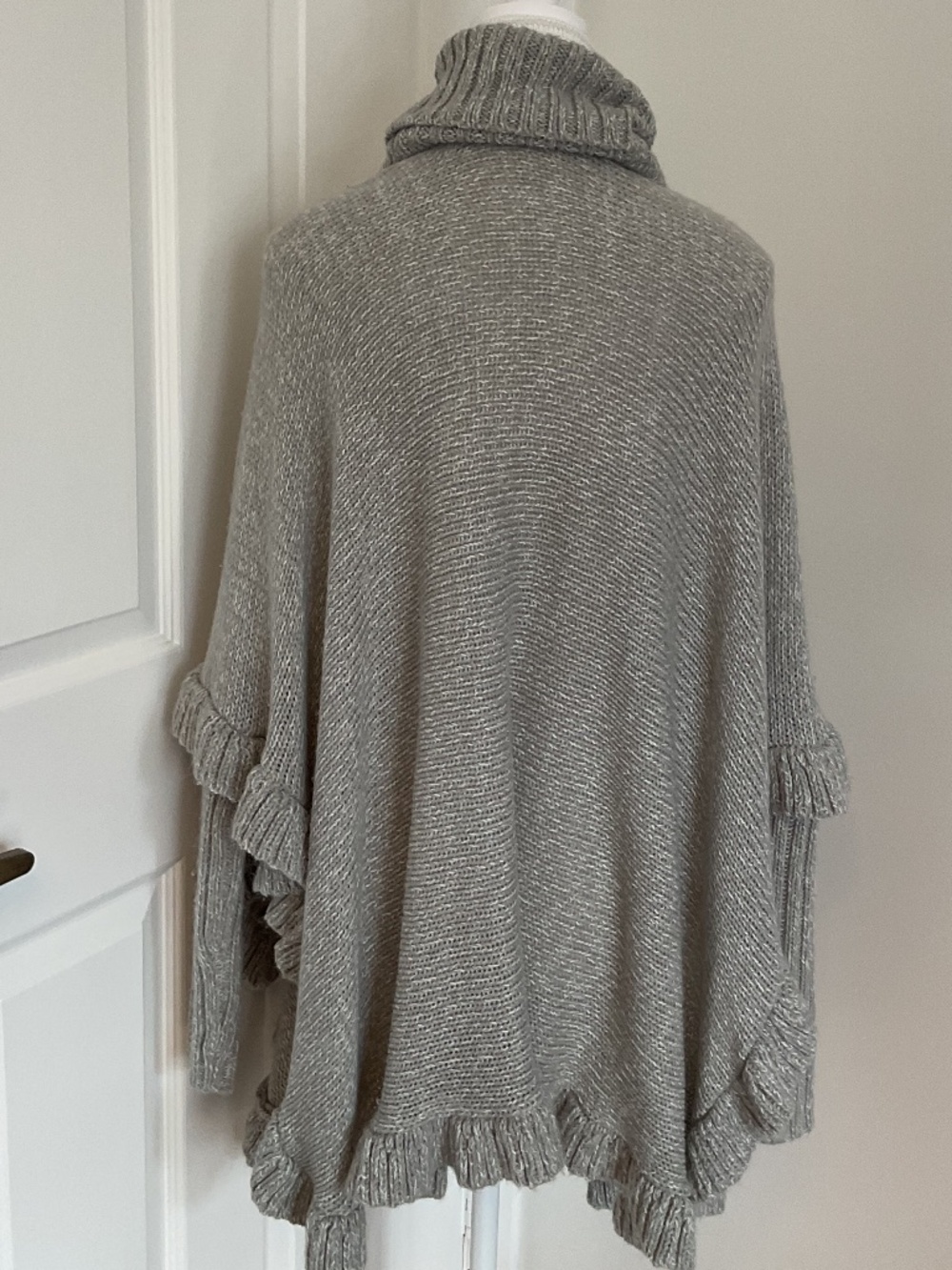 2 FOR $12! 💐Ardene Turtleneck Poncho w Sleeves and Ruffled Hem - Picture 3 of 4